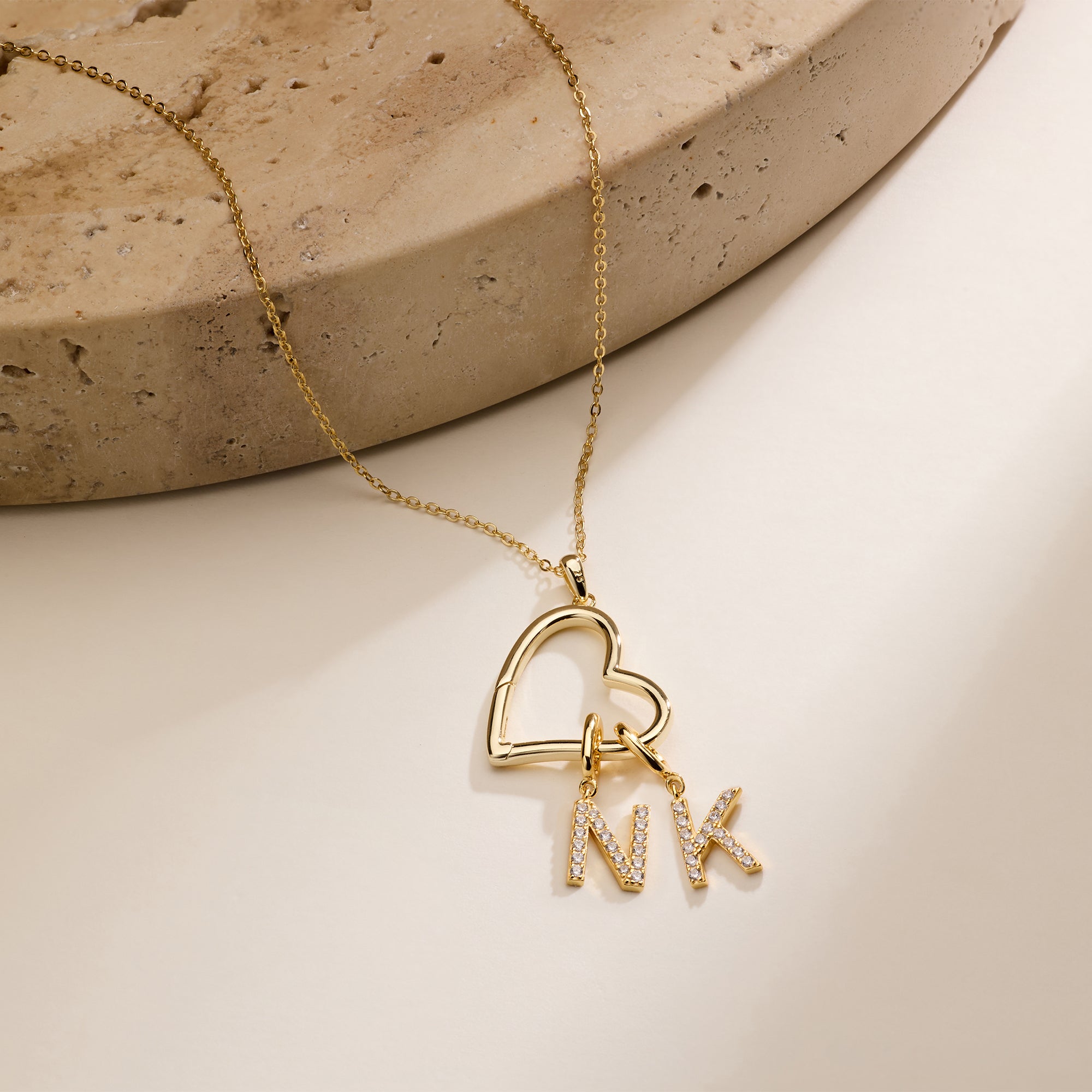 Initial Letter Necklace 18K Gold - 맞춤 이니셜 오픈 하트 목걸이, 개인