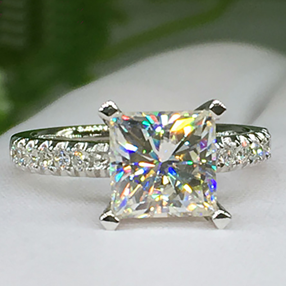 맞춤형 솔리드 10K Au417 화이트 골드 여성 웨딩 - Moissanite Engagement Ring 1 Carat 리뷰 및 가격