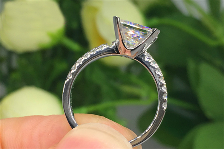 맞춤형 솔리드 10K Au417 화이트 골드 여성 웨딩 - Moissanite Engagement Ring 1 Carat 리뷰 및 가격
