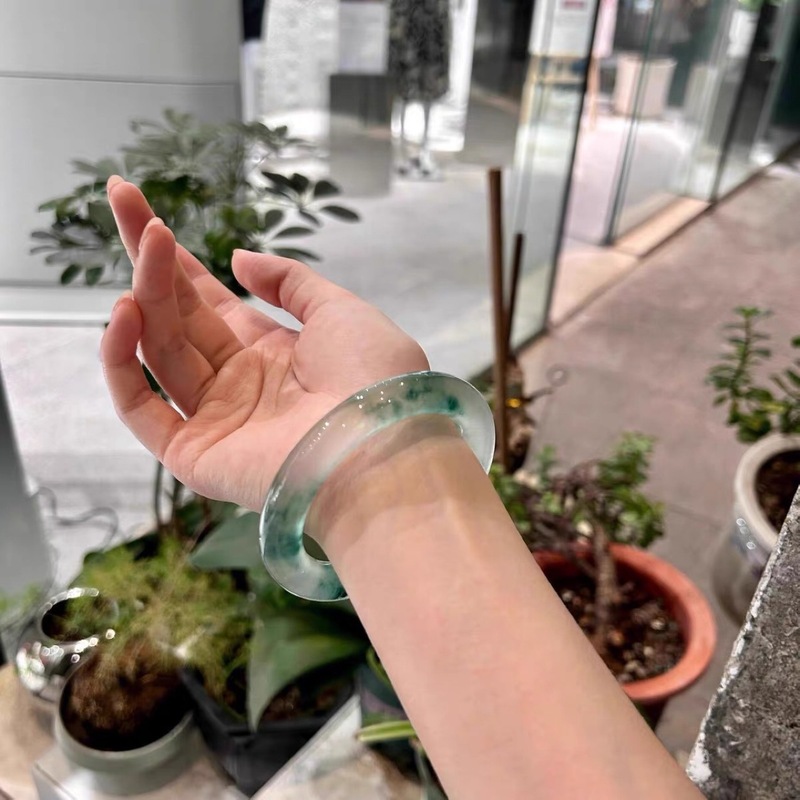 다롱석 대체품으로서의 고품질 제품, 꽃무늬가 있는 얼음 - Bracelets 리뷰 및 가격