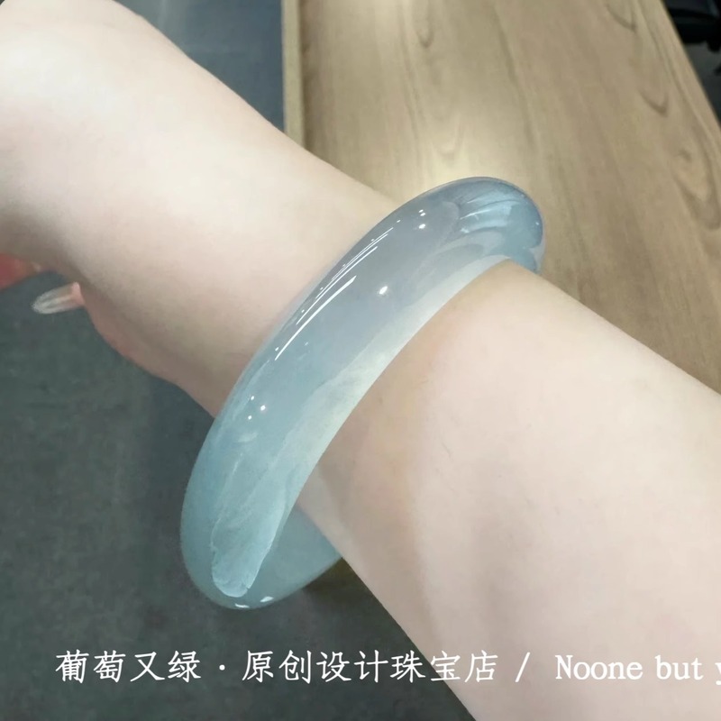 고품질 워터폼, 아이스 블루 아게이트 칼세도니 팔찌,  - Bracelets 리뷰 및 가격