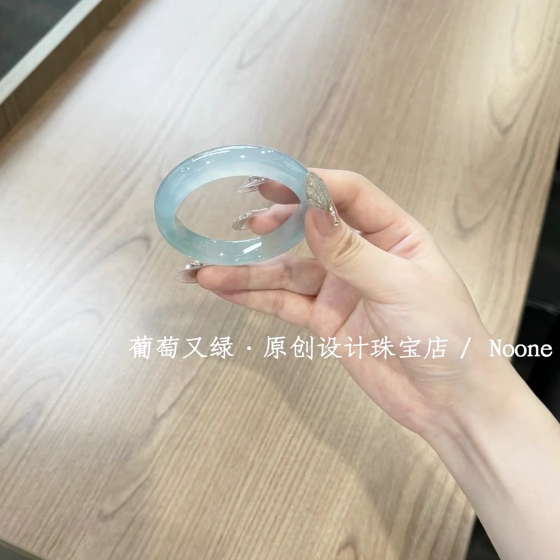 고품질 워터폼, 아이스 블루 아게이트 칼세도니 팔찌,  - Bracelets 리뷰 및 가격