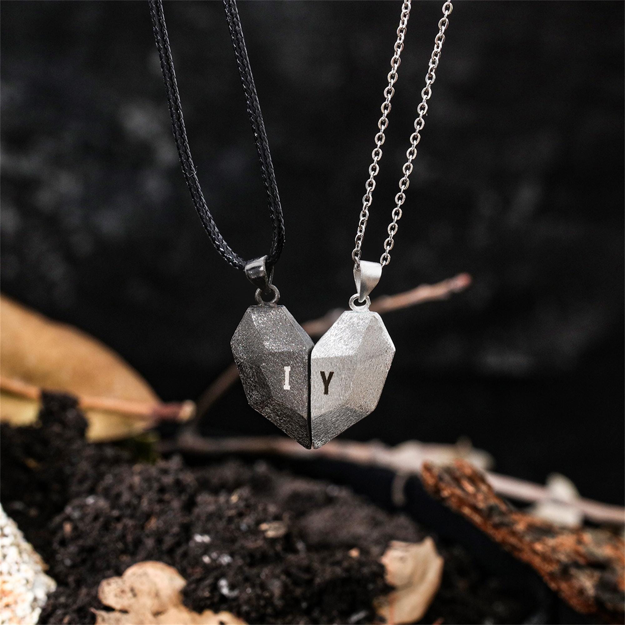 맞춤형 커플 자석 하트 목걸이 세트, 커플 매칭 목걸이 - Magnetic Couple Matching Necklaces 리뷰 및 가격