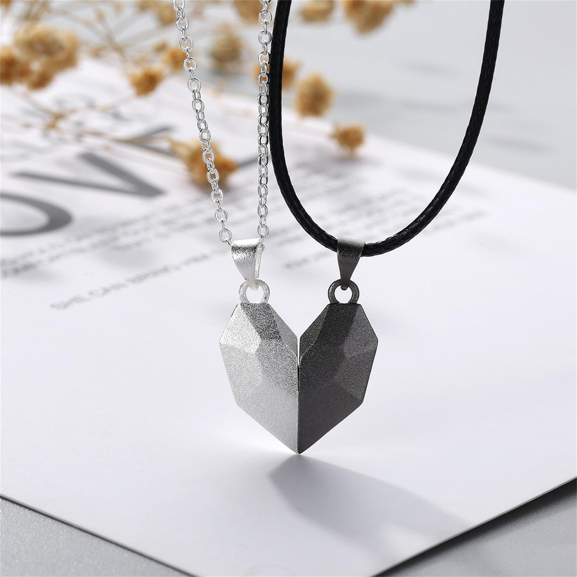 맞춤형 커플 자석 하트 목걸이 세트, 커플 매칭 목걸이 - Magnetic Couple Matching Necklaces 리뷰 및 가격