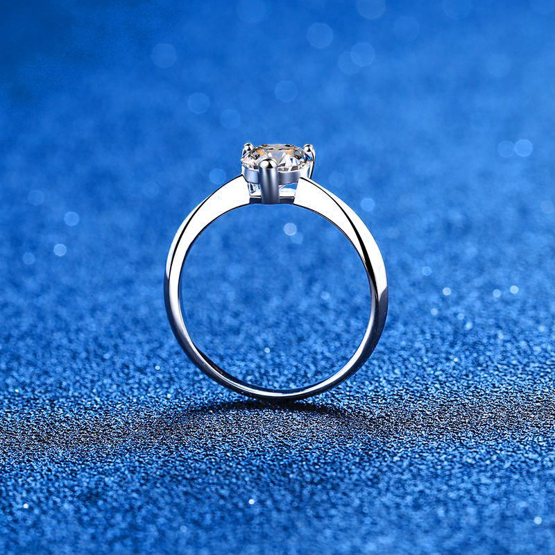 LioraGem 여성용 1캐럿 팬시 모양 모이사나이트  - Moissanite Engagement Ring 1 Carat 리뷰 및 가격
