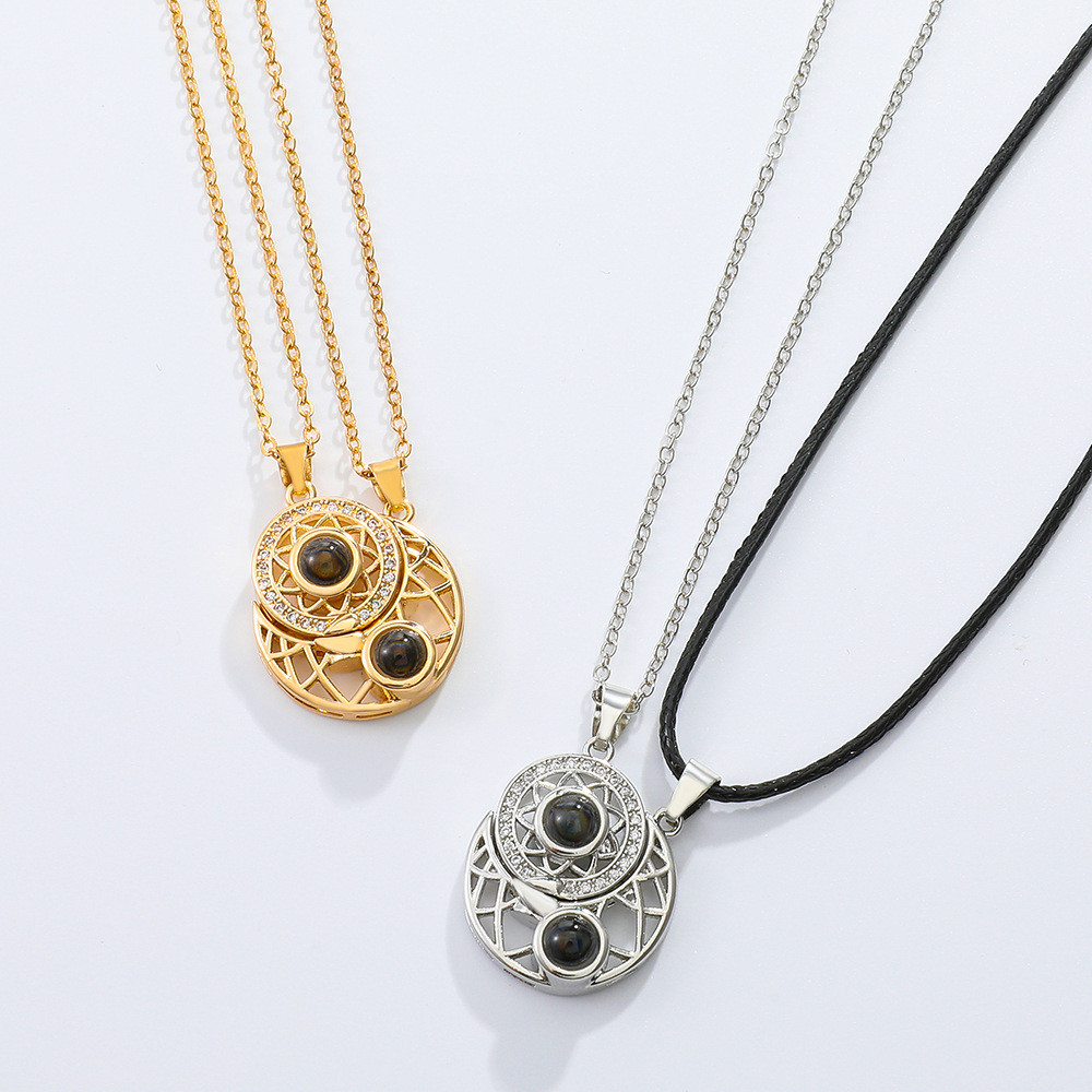 2PCS 마그네틱 커플 매칭 목걸이 100 개 언어 당 - Magnetic Couple Matching Necklaces 리뷰 및 가격