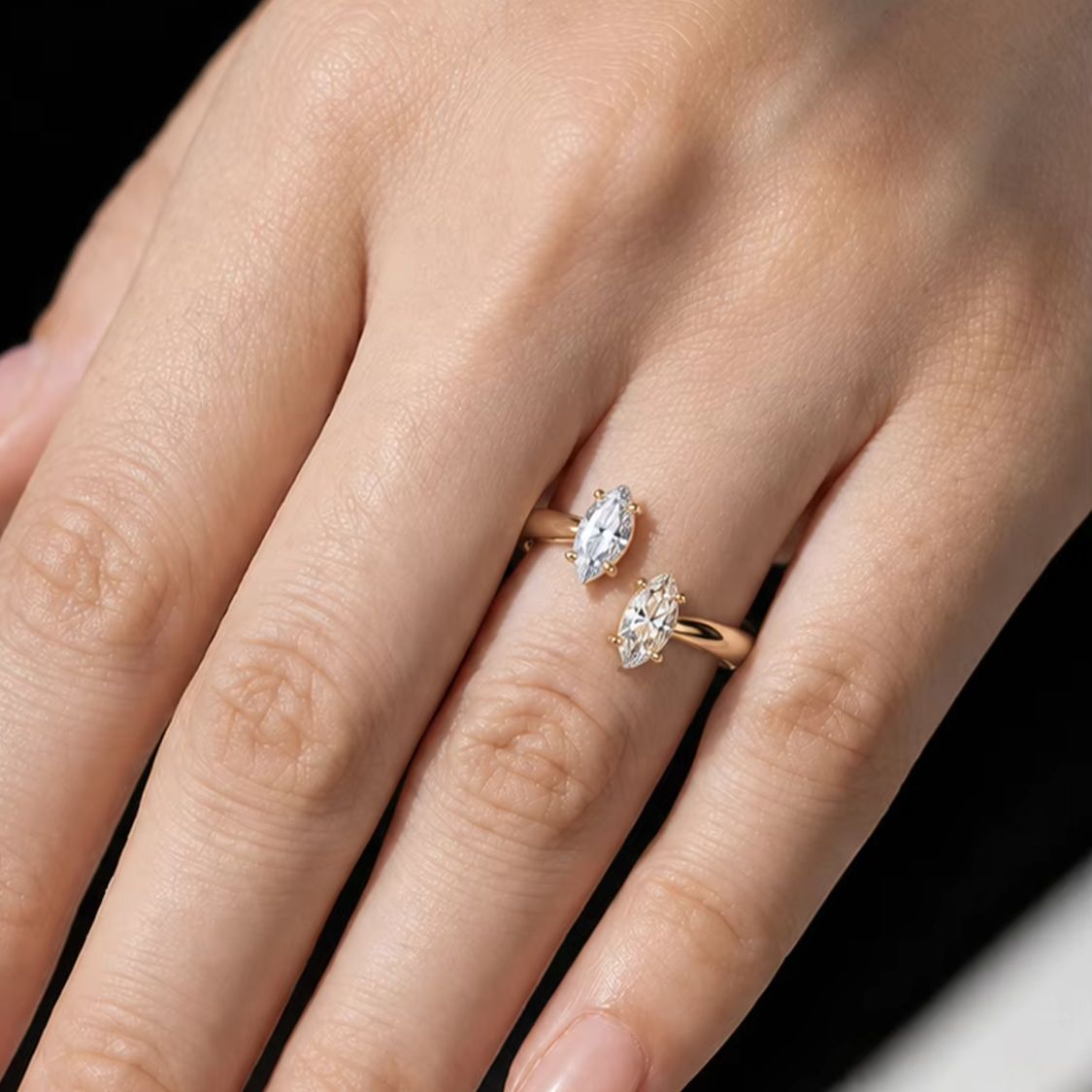 1캐럿 모이사나이트가 세팅된 조절 가능한 925 스털링 - Moissanite Engagement Ring 1 Carat 리뷰 및 가격