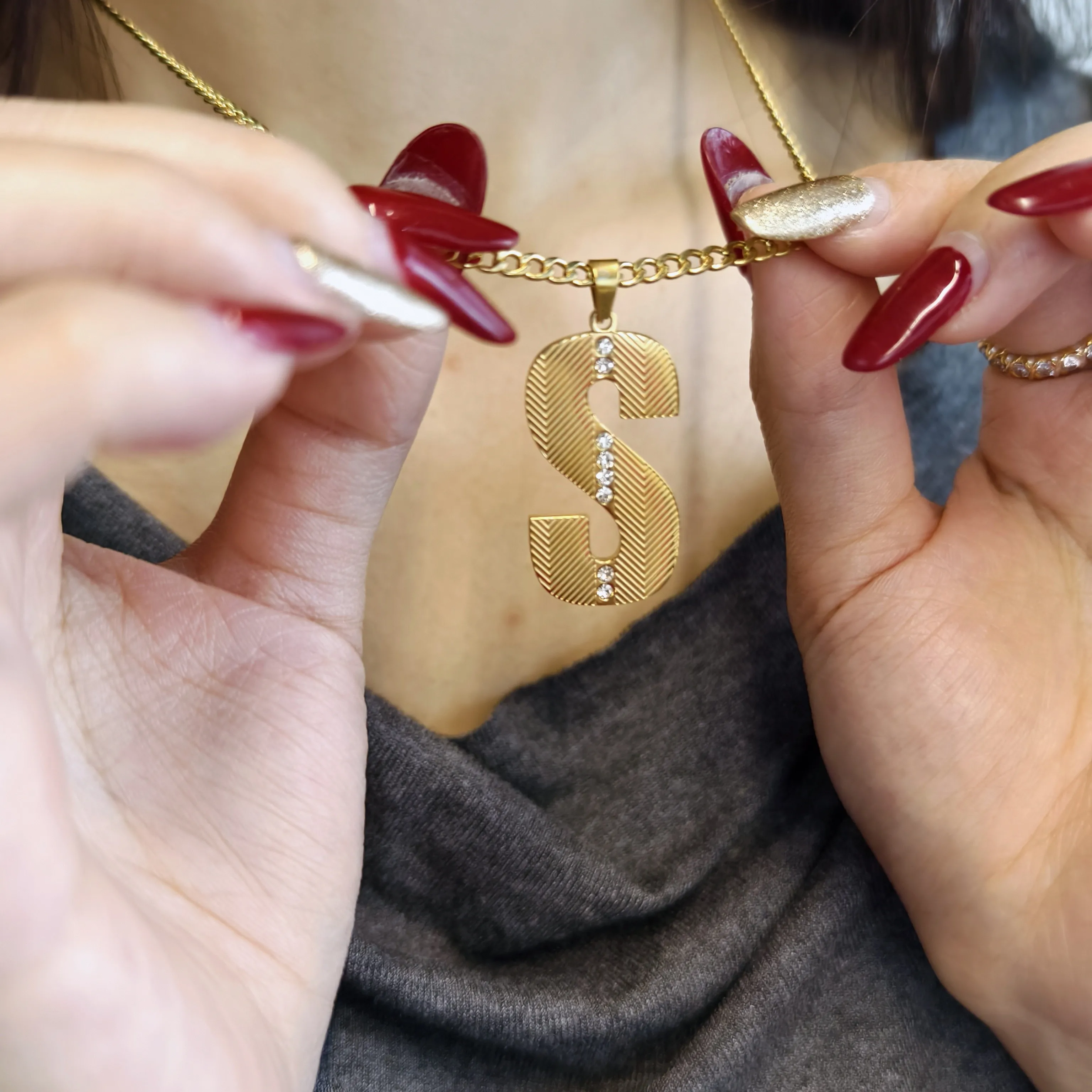 18K 골드 버메일 텍스처 이니셜 다이아몬드 미니멀리스 - Initial Letter Necklace 18K Gold 리뷰 및 가격
